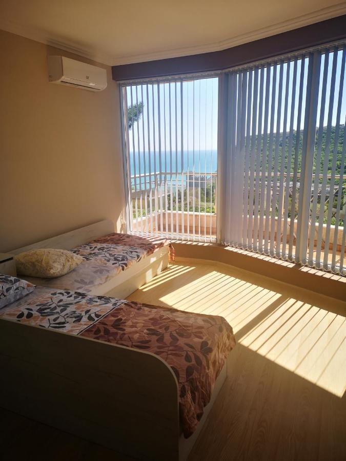 Seaview Apartment Complex Karia Kavarna Eksteriør bilde