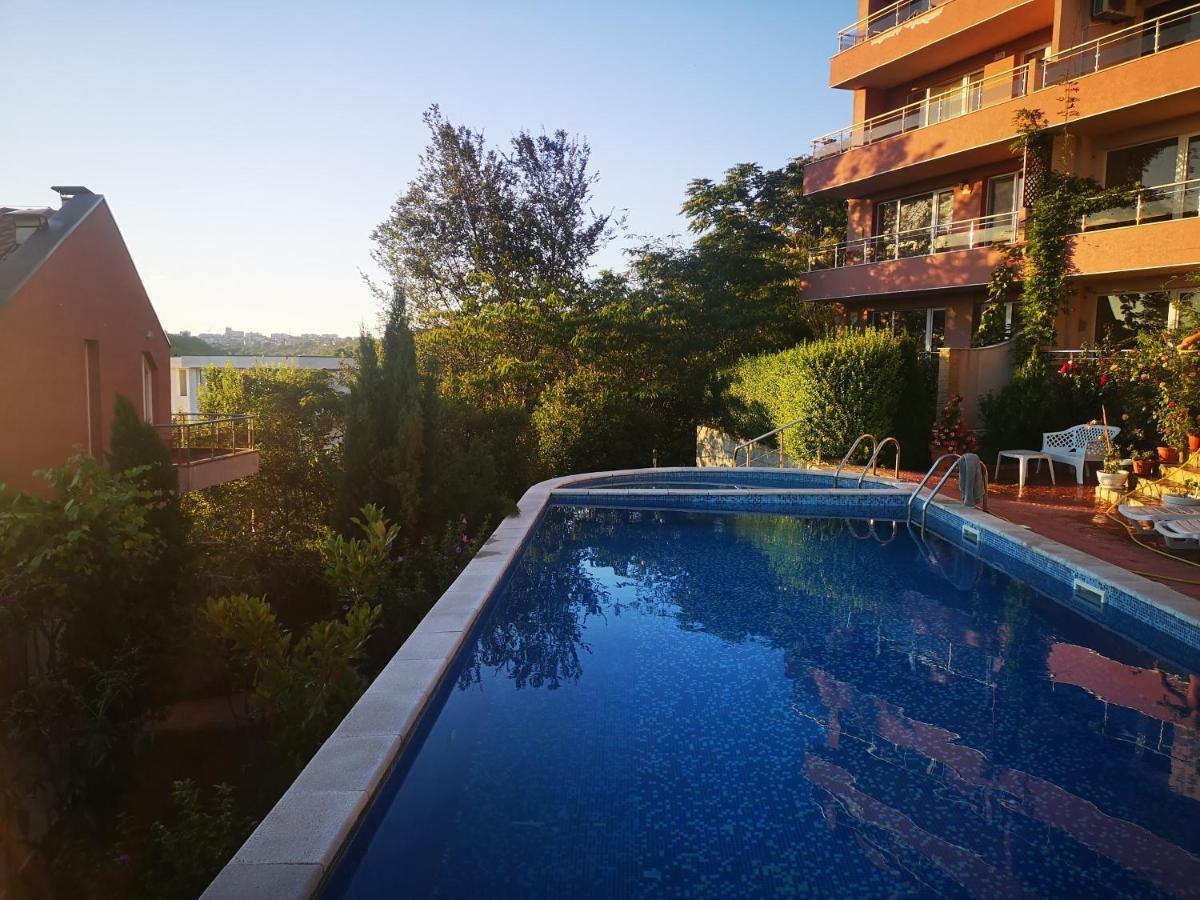Seaview Apartment Complex Karia Kavarna Eksteriør bilde