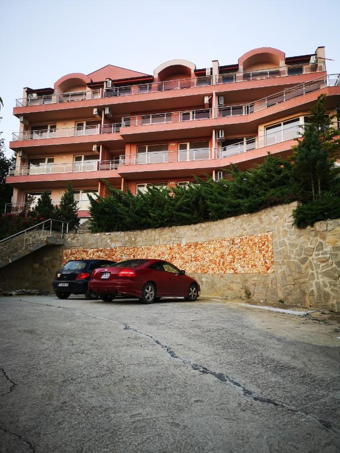 Seaview Apartment Complex Karia Kavarna Eksteriør bilde